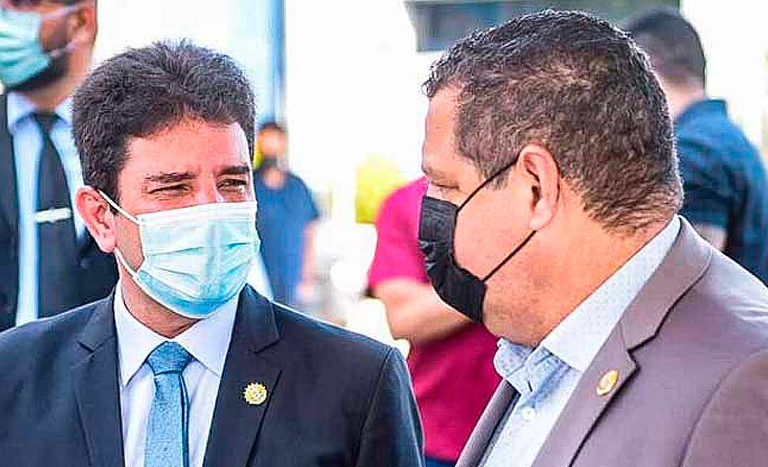 “Peço desculpas pelo vice-governador que eu apresentei para vocês”, diz Gladson durante solenidade em Xapuri