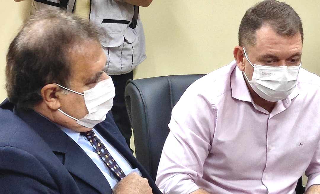 Deputado José Bestene é mediador de reunião entre servidores da Saúde e Governo do Estado