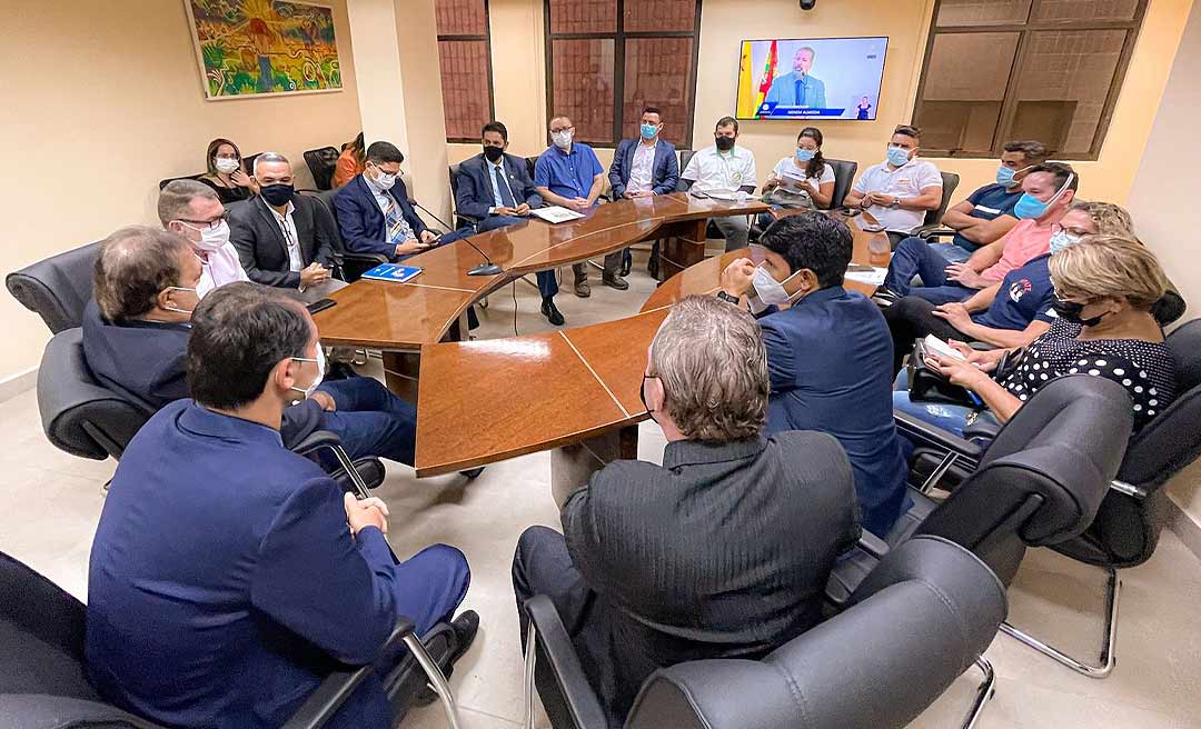 Projeto que prevê auxílio alimentação de R$ 500 a trabalhadores da Saúde chega à Aleac