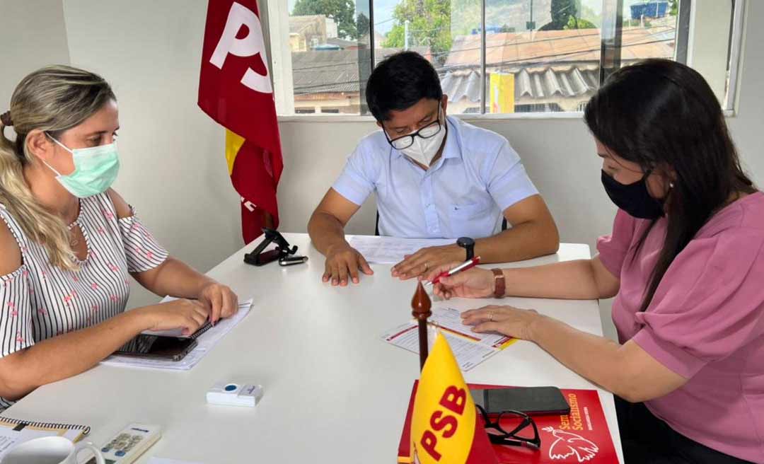 Professora doutora em Educação, Rosineia Frota se filia ao PSB e lança pré-candidatura a deputada estadual