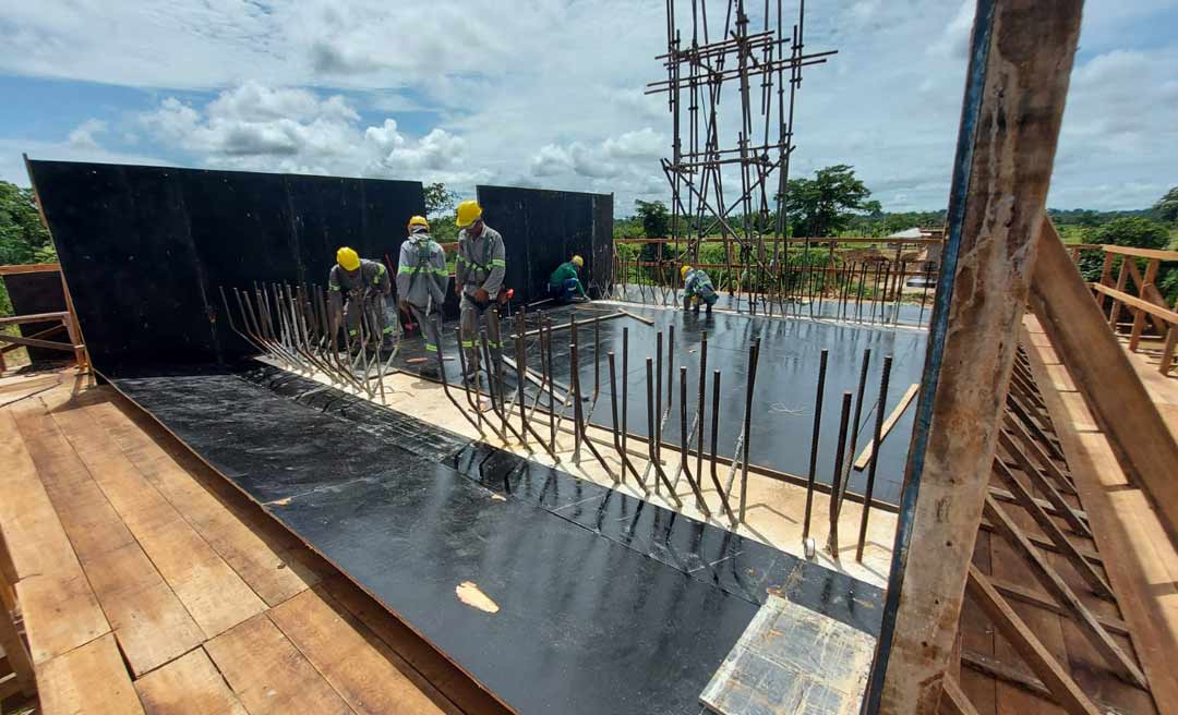 Governo avança na obra da ponte do anel viário de Brasileia e Epitaciolândia