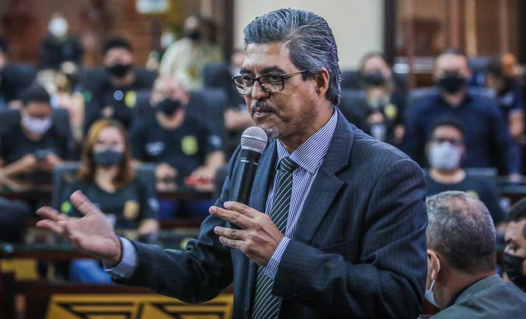 Comissões da Aleac recebem policiais civis e discutem reajuste de 5,42% oferecido pelo governo