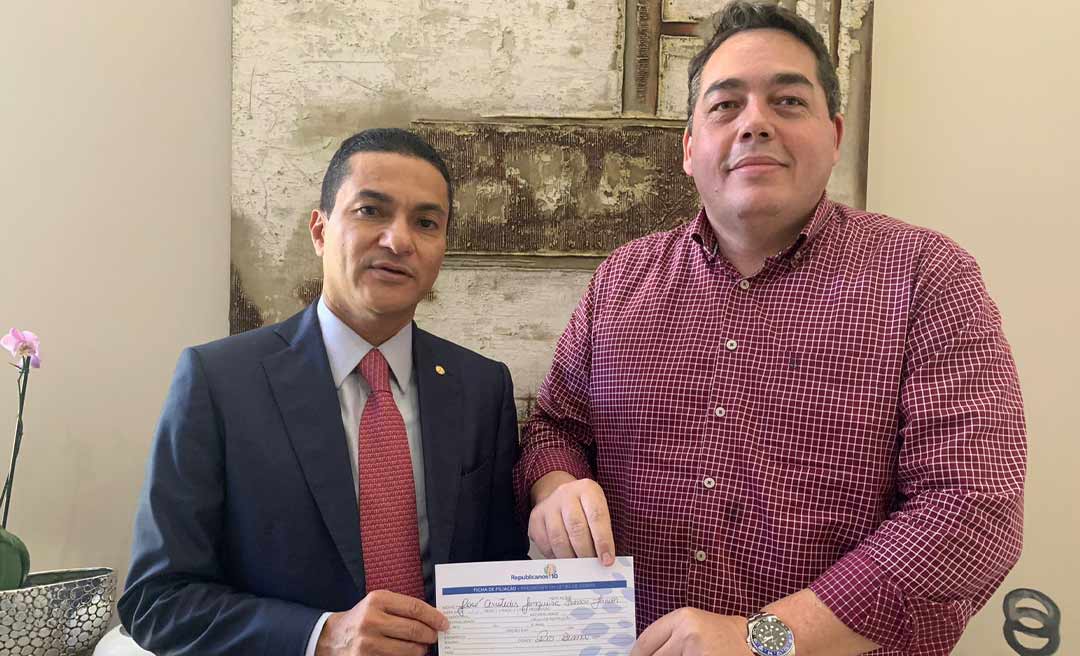 Com aval de Cameli e Bittar, secretário Nenê Junqueira se filia ao Republicanos e será candidato a deputado federal