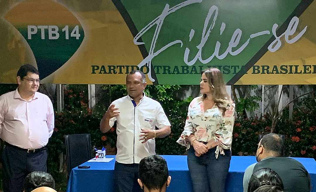 Dois anos após tentar ser candidato a prefeito, Luziel Carvalho se filia ao PTB e quer ser deputado