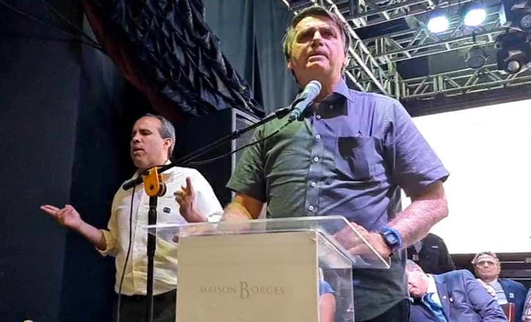 Bolsonaro é recebido com orações em evento de pastores no Acre, critica Alexandre de Moraes por bloquear o Telegram e pede: “Orem pelo fim da guerra”