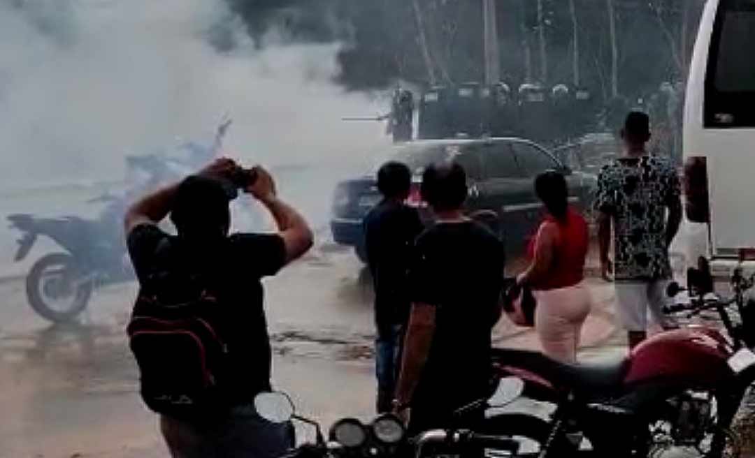 Manifestação em rodovia de Cruzeiro do Sul acaba com ação truculenta da Polícia