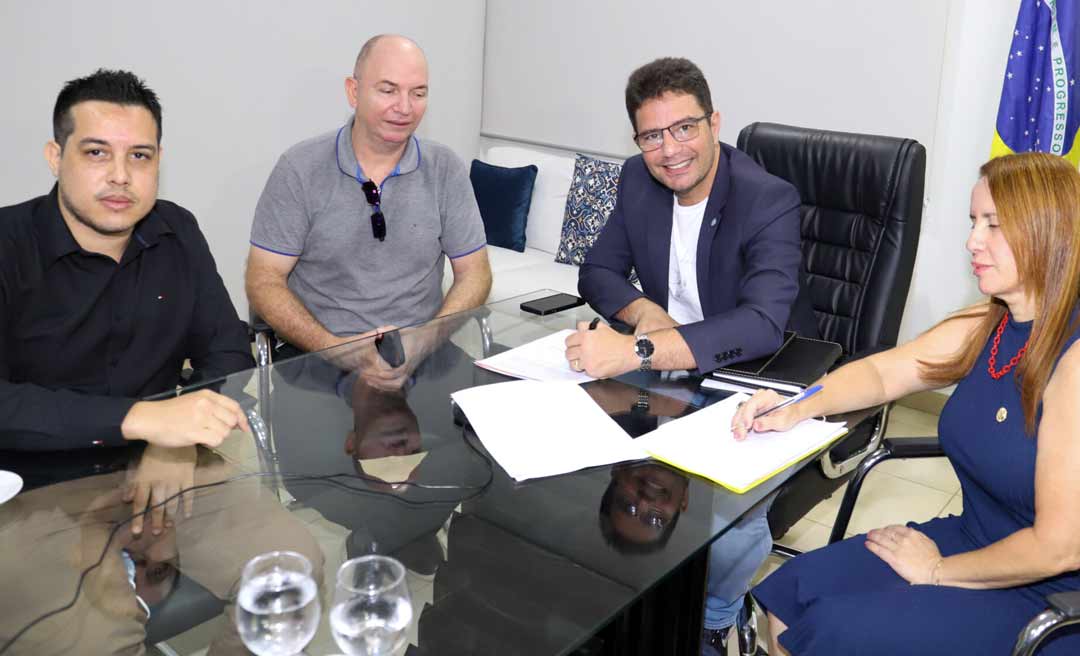 Governo assina termo de adesão a programa de formação e inclusão de jovens no mercado de trabalho