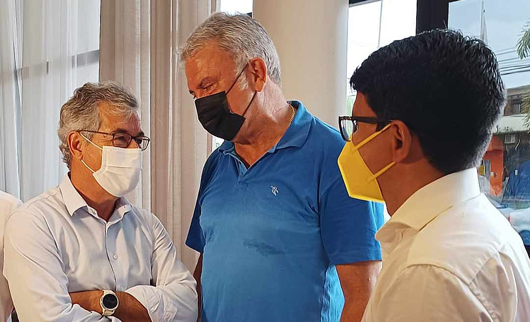 Petecão se reencontra com Jorge Viana e diz à imprensa: “Eu não tenho problema contra petista”