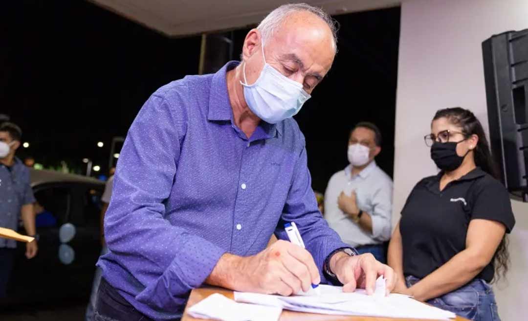 Bocalom empossa novos servidores da educação municipal nesta quarta-feira