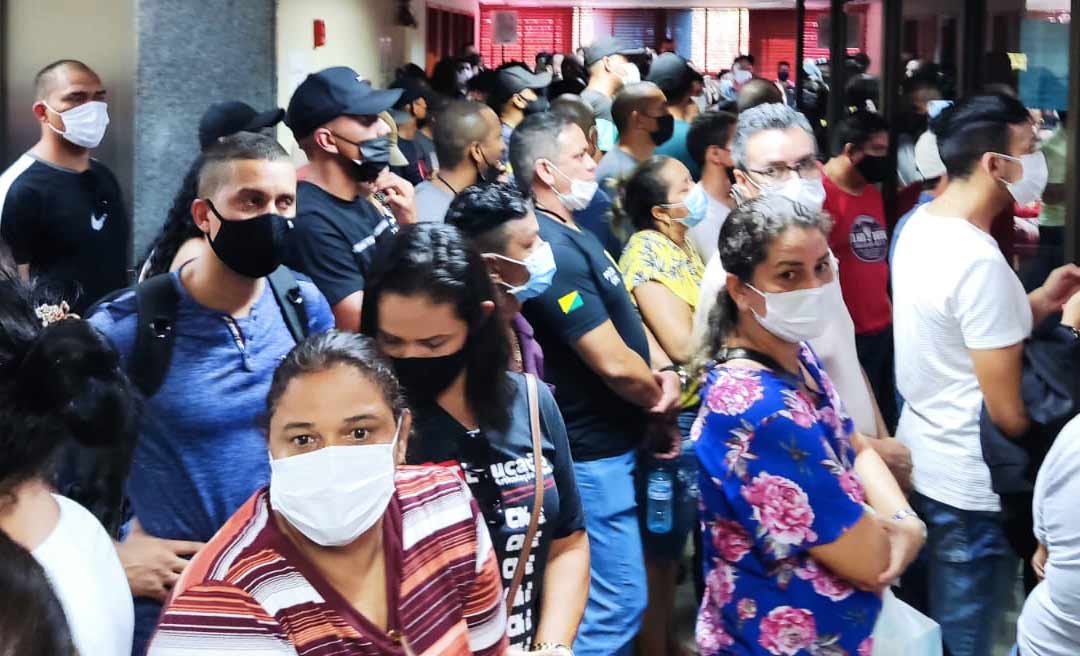 Entre vaias e aplausos, audiência pública com equipe econômica do governo segue em clima quente