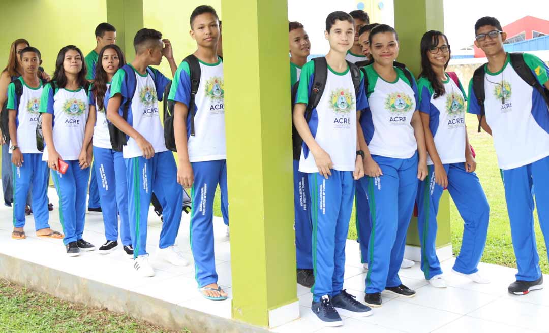 Estado lança edital de chamamento para aquisição de uniformes escolares