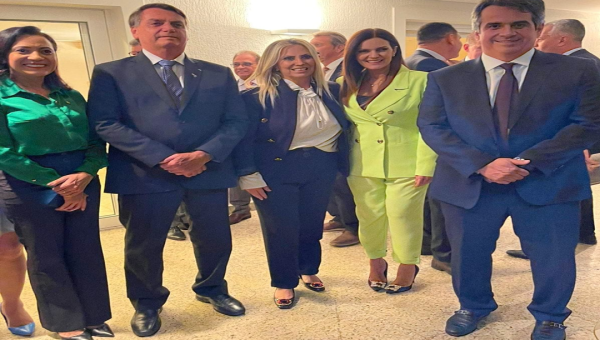 Em evento com a presença de Bolsonaro, Mailza assume liderança do Progressistas no Senado