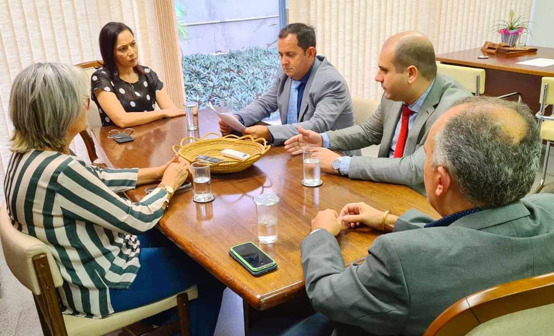 Após pedido da senadora Mailza, Colônias de Pescadores do Acre terão serviços bancários do Caixa Aqui