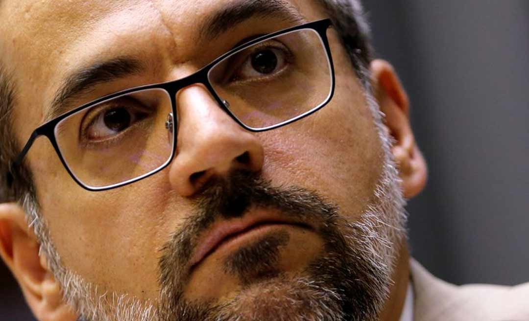 Abraham Weintraub expõe no Twitter mágoa de Bolsonaro e diz que foi trocado pelo Centrão