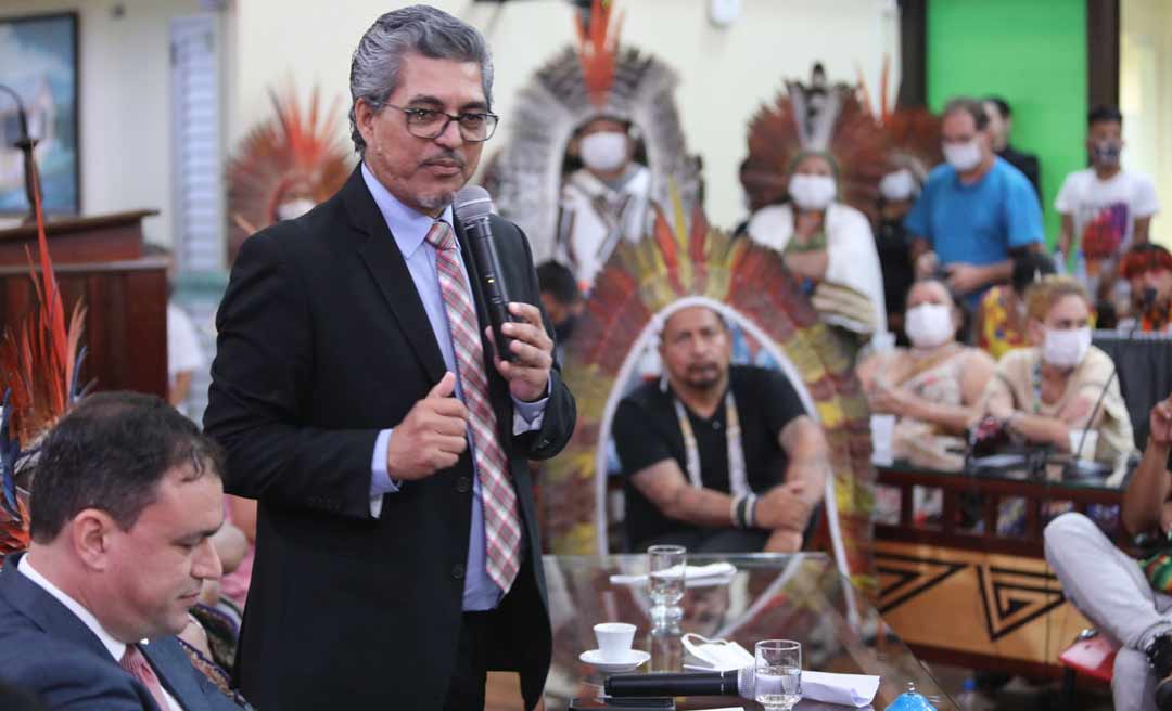 A pedido de Edvaldo Magalhães, indígenas participam de audiência pública contra ‘os retrocessos’ no Acre e em Brasília