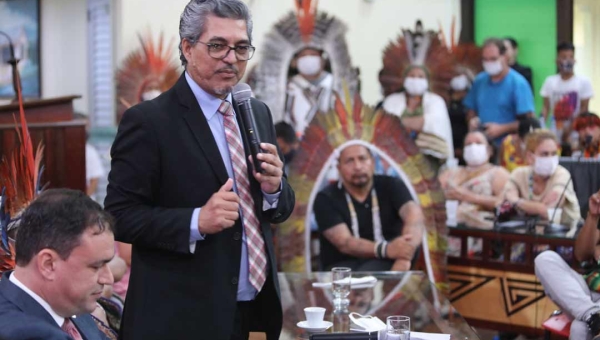 A pedido de Edvaldo Magalhães, indígenas participam de audiência pública contra ‘os retrocessos’ no Acre e em Brasília