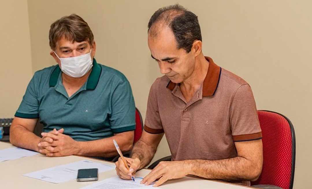 Prefeitura de Cruzeiro do Sul e parceiros debatem políticas públicas para ajudar moradores de rua