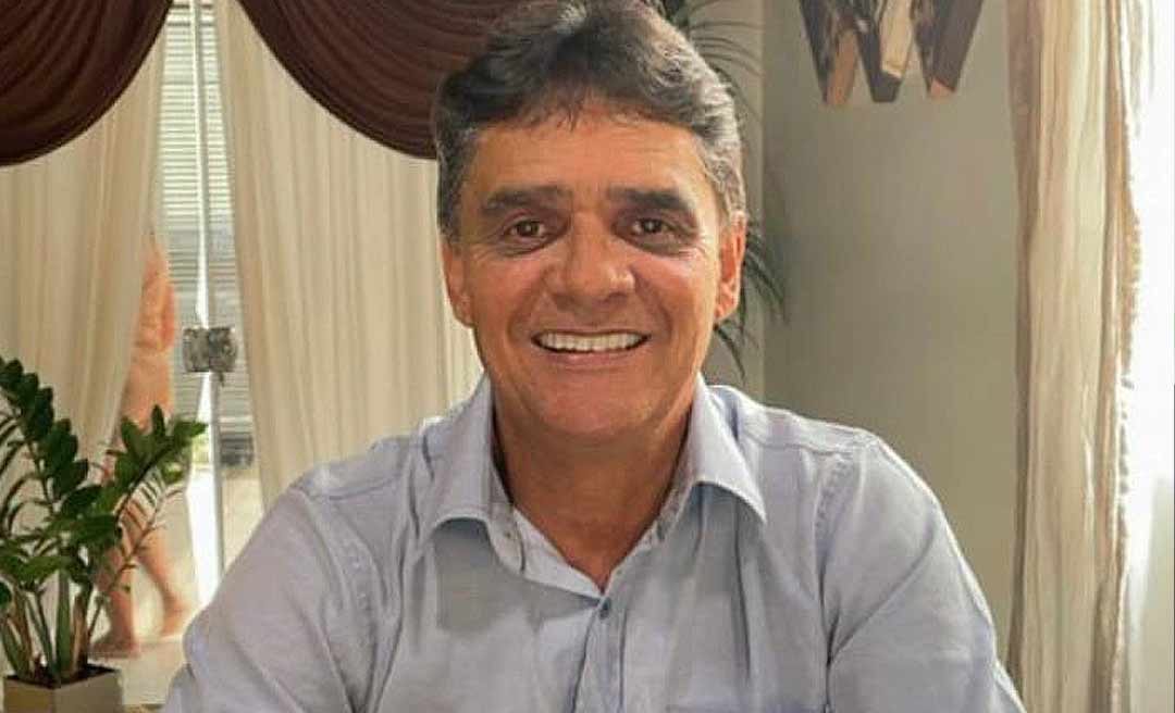 Contemplando os “nanicos”, Gladson nomeia Julinho para a Secretaria de Assuntos Governamentais: “decisão acertada”