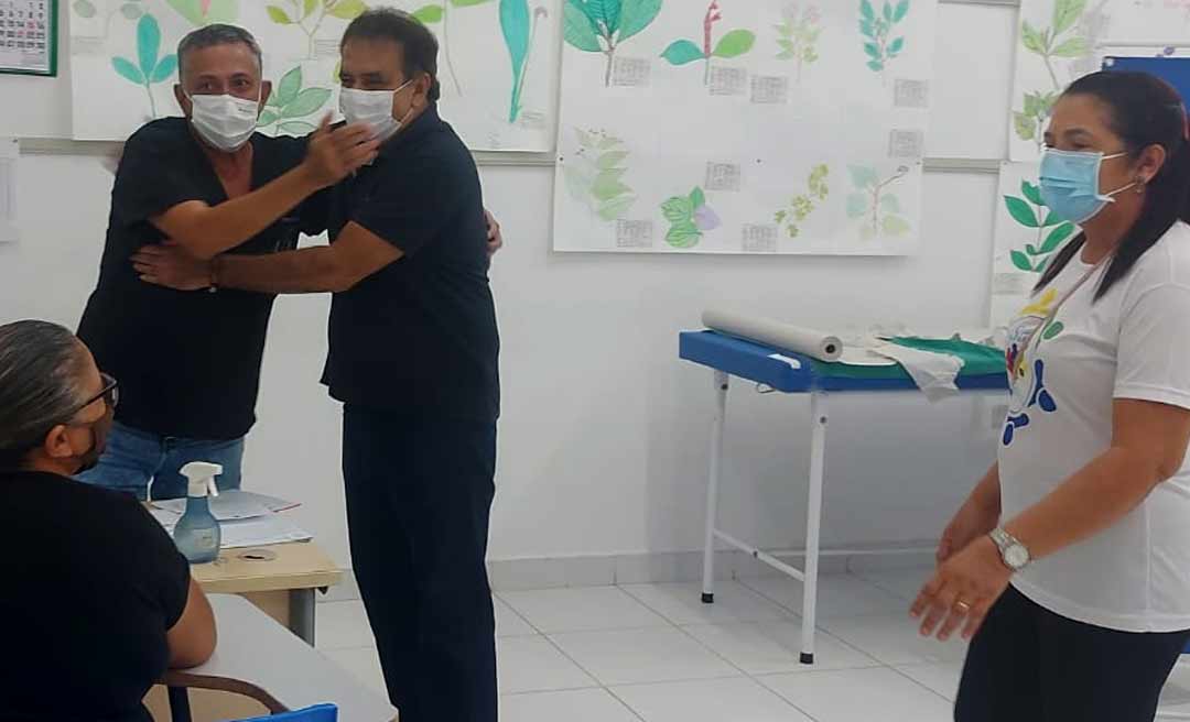 Deputado José Bestene prestigia ações do programa Saúde Itinerante no município de Feijó