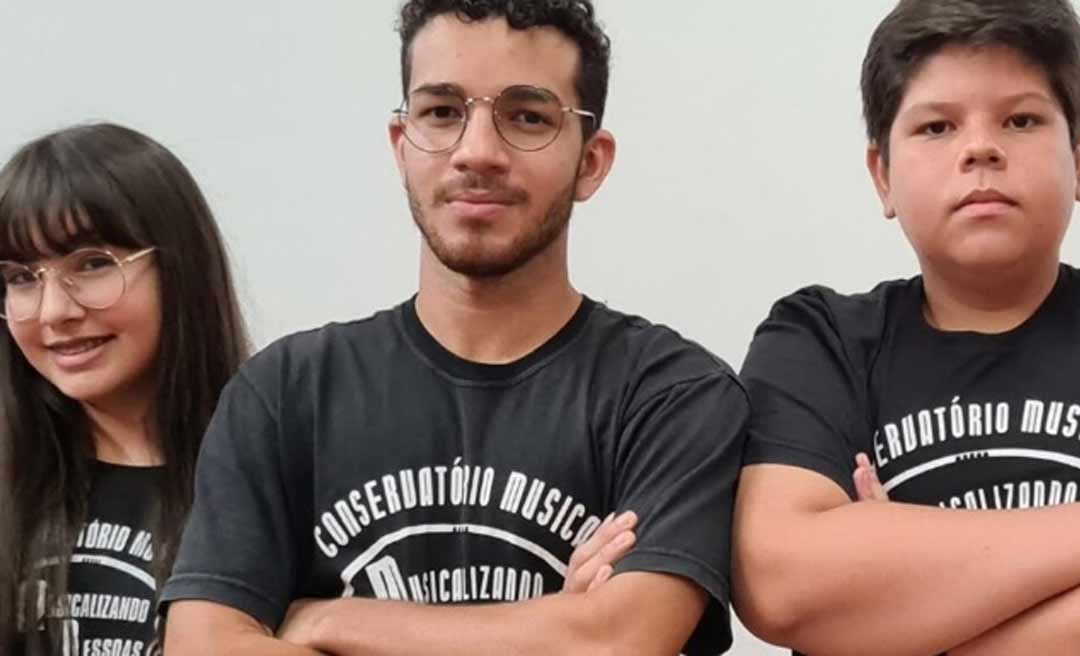 Gonzaga propõe homenagens ao cantor Arthur Marçal e ao Conservatório Musical, de Cruzeiro do Sul