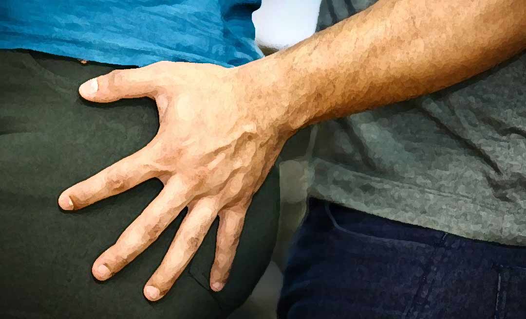 Jovem é preso após tocar nos seios e bumbum da colega de turma