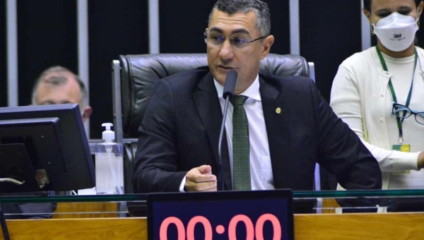 Deputado Jesus Sérgio assegura o início do Programa Mais Luz para a Amazônia no Acre