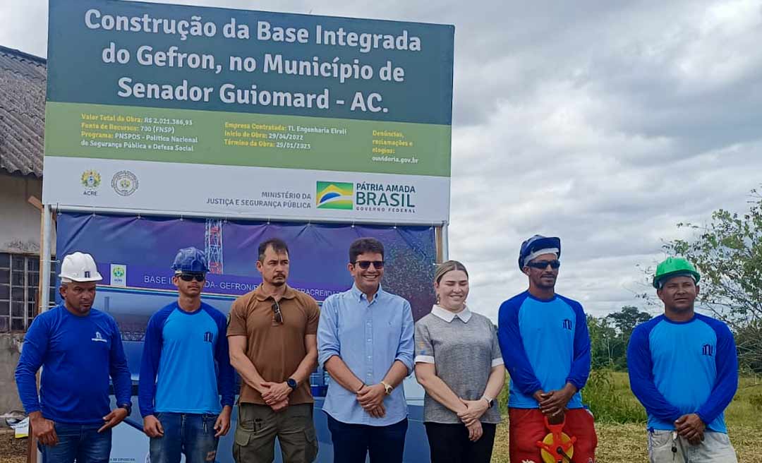 Em solenidade no trevo de Senador Guiomard, Cameli assina ordem de serviço para construção da base integrada do Gefron
