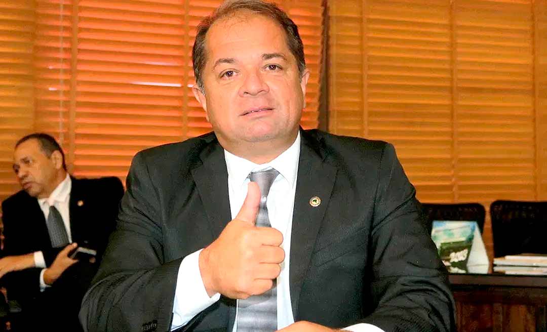 Marcus Cavalcante diz que trecho da BR-364 está péssimo e corre o risco de fechar