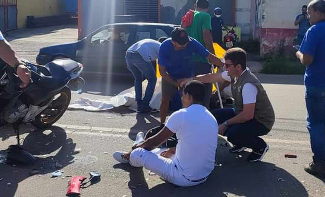 Gladson presta apoio a vítimas de acidente de moto na avenida Getúlio Vargas