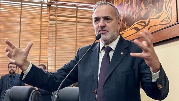 Na Aleac, Tchê levanta a hipótese de Jenilson Leite ser vice de Gladson Cameli