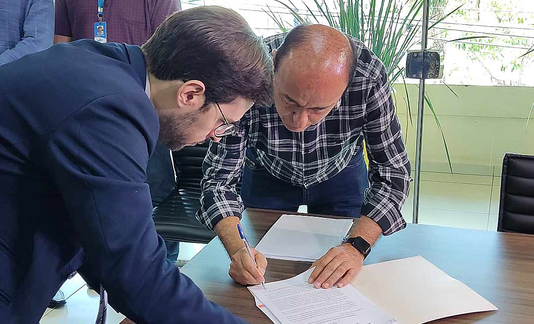 Bocalom sanciona nova Lei do Refis de Rio Branco