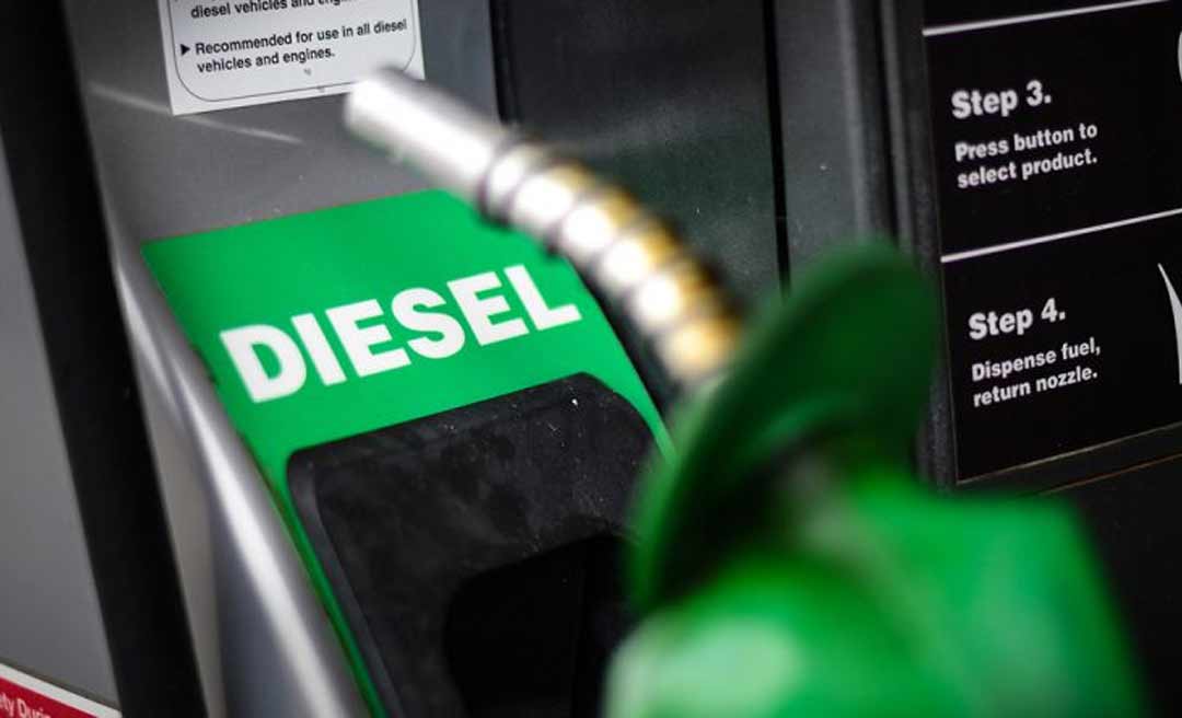 Após questionamento de Bolsonaro ao STF, Gladson fica impedido de conceder desconto na alíquota do diesel