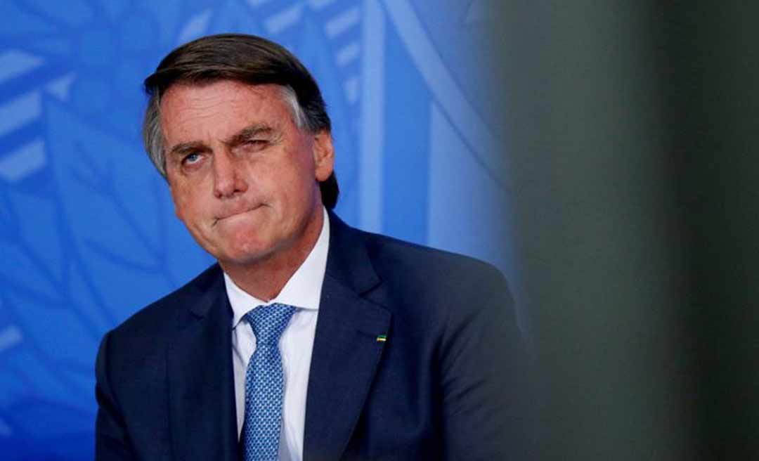 Bolsonaro lamenta perda aquisitiva de servidores e promete solução
