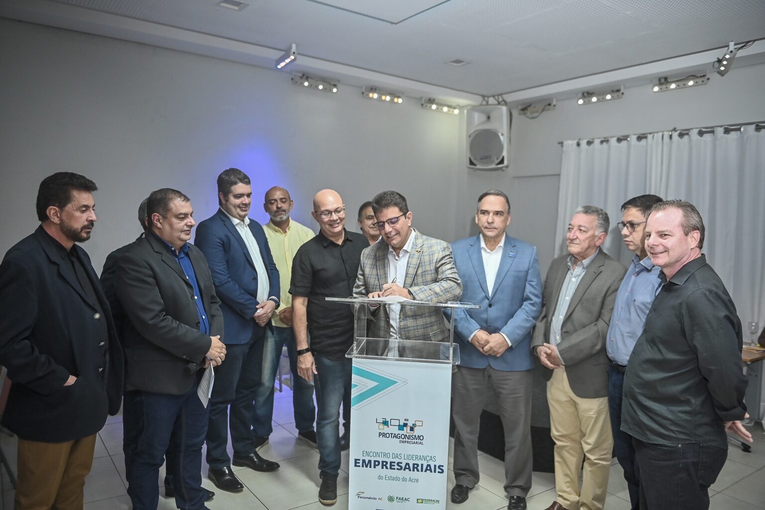 Gladson Cameli assina decreto que cria Conselho de Desenvolvimento Econômico do Acre