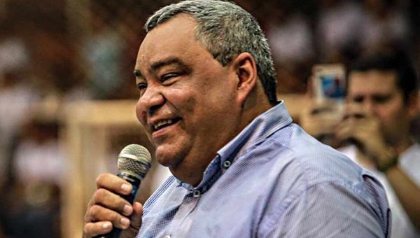 “Petecão mente”, diz Mazinho ao responder declarações do senador dadas ao Papo Informal sobre emendas a Sena Madureira