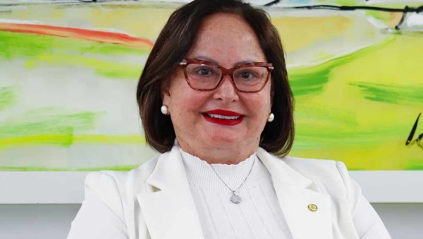 Vanda Milani vota pela regulação do ICMS e redução dos preços de combustíveis e energia