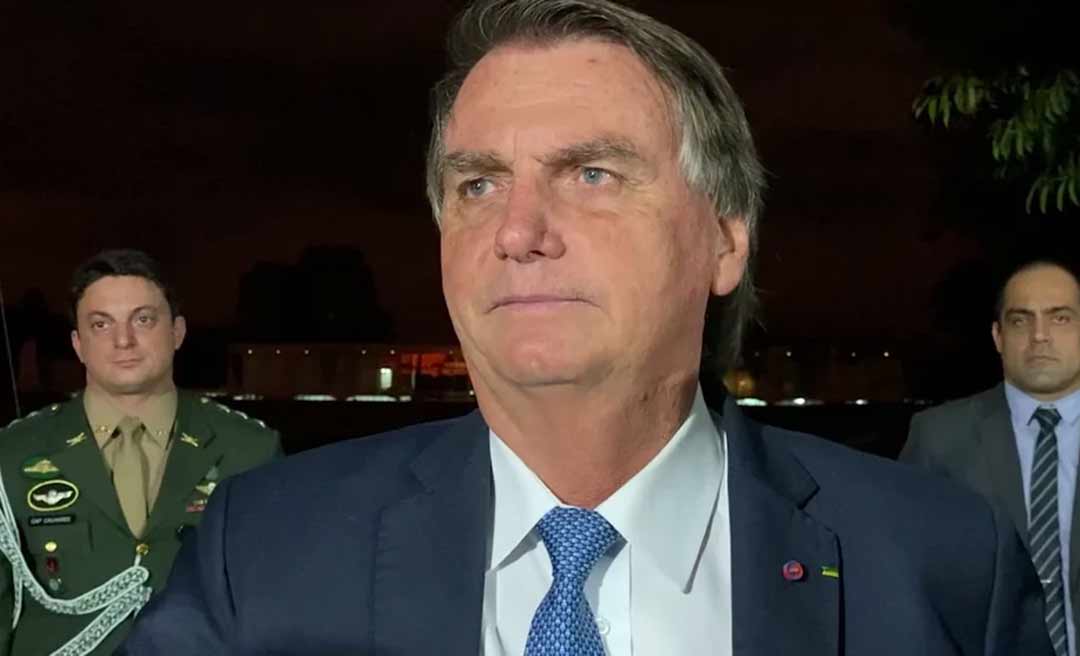 Bolsonaro classifica como "canalhice" pesquisa que mostra Lula com chances de vitória ainda no 1º turno