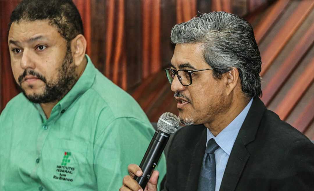 Atendendo solicitação de Edvaldo Magalhães, Aleac discute inserção de integrantes do Curso de Processos Escolares do Ifac na rede de ensino