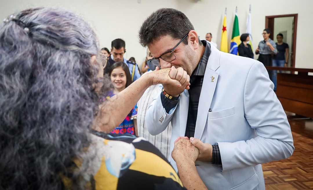 Governo do Estado dá posse a 183 novos professores efetivos para o quadro da Secretaria de Educação