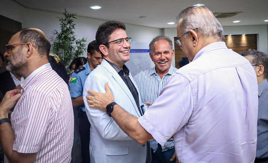 Cameli agradece o apoio do governo federal durante a visita do ministro da Ciência, Tecnologia e Inovações