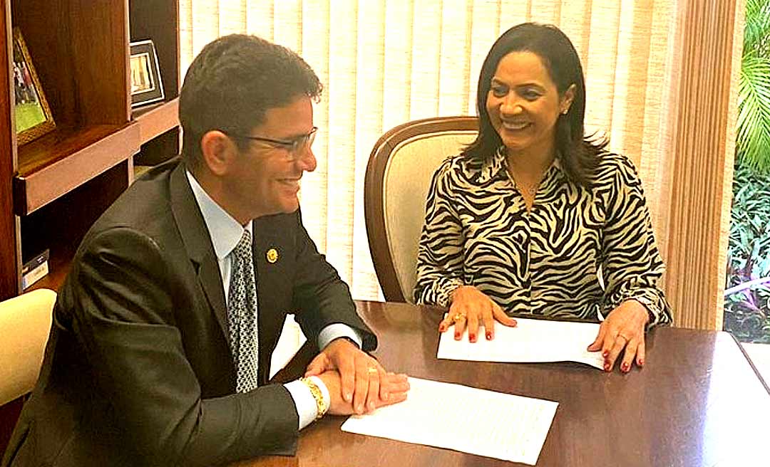 Mailza permanece na direção do PP, mas Gladson crê em um entendimento para assumir o partido até o dia 20