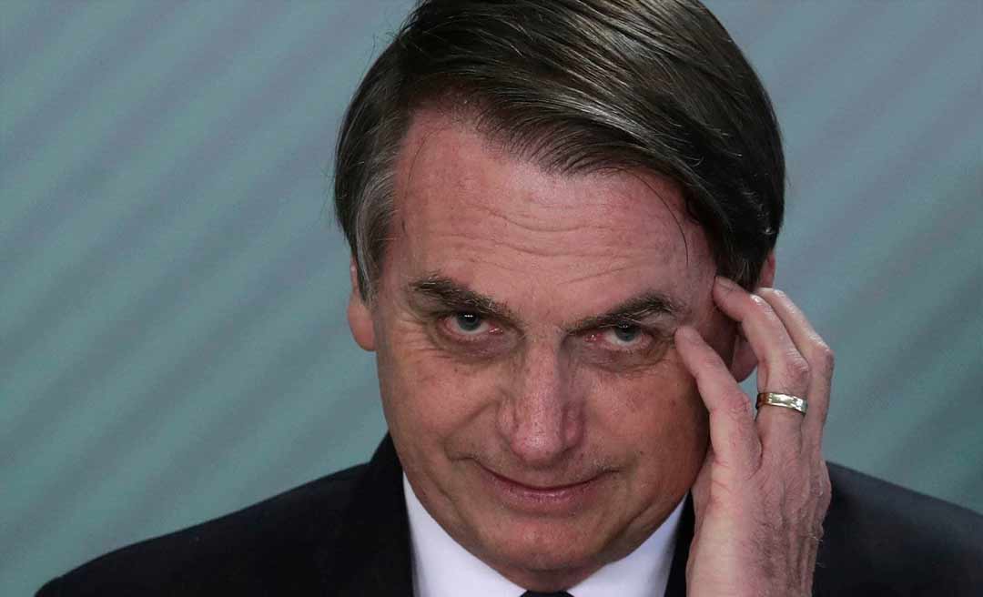 Bolsonaro acusa presidente do TSE de conspirar para eleger Lula