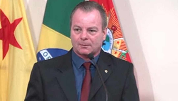 Longo propõe emenda que concede indenização a profissionais do Detran que tiveram contratos rescindidos