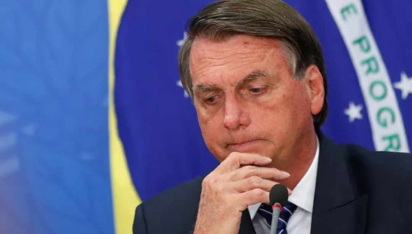 'Pelo que tudo indica' não haverá reajuste neste ano a servidor, diz Bolsonaro