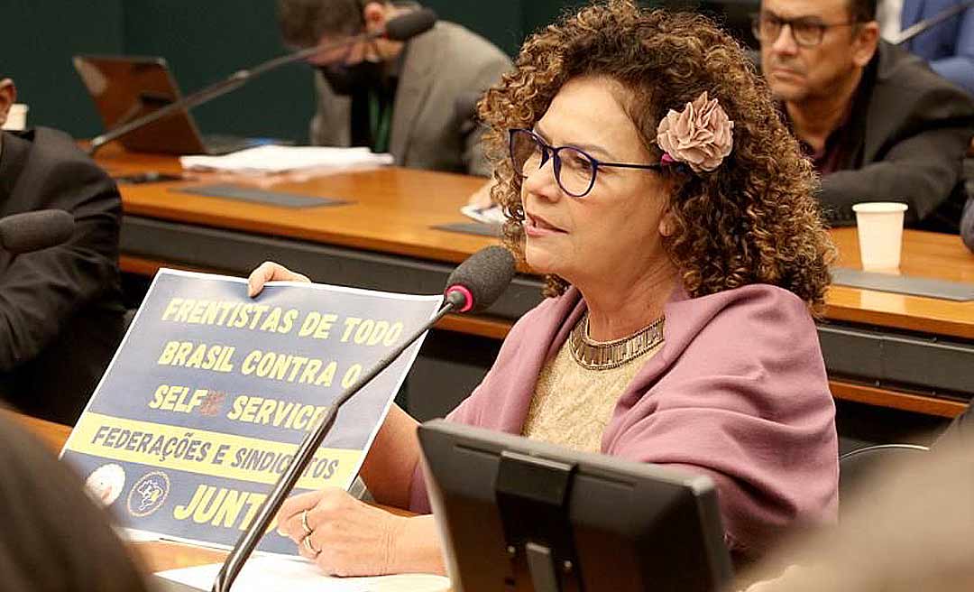 “Derrotamos o projeto que tiraria emprego dos frentistas”, comemora Perpétua Almeida