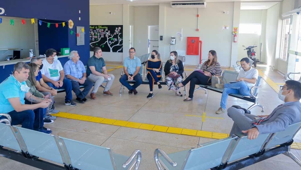 Governo do Acre define criação de comitê emergencial para apurar surto de doenças respiratórias em crianças