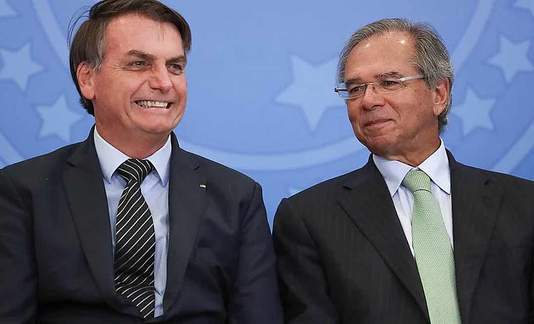 Governo avalia aumentar valor do Auxílio Brasil a 4 meses das eleições