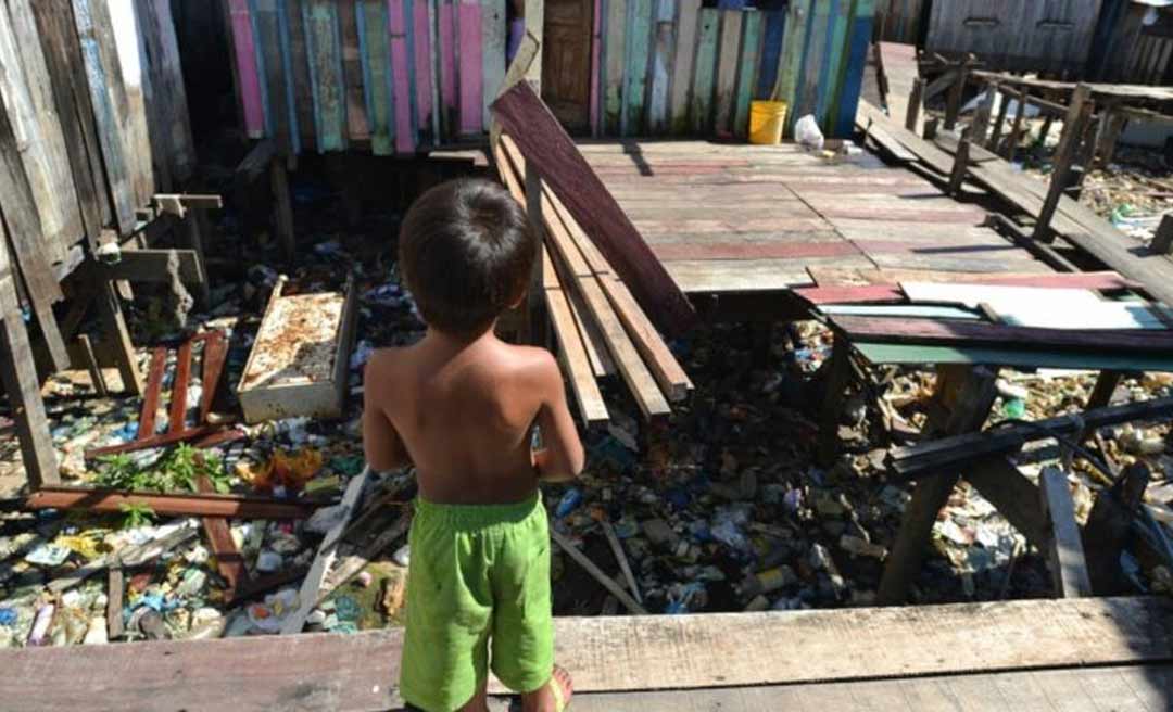 Demanda pelo Auxílio Brasil explode e fila já tem 2,78 milhões de famílias