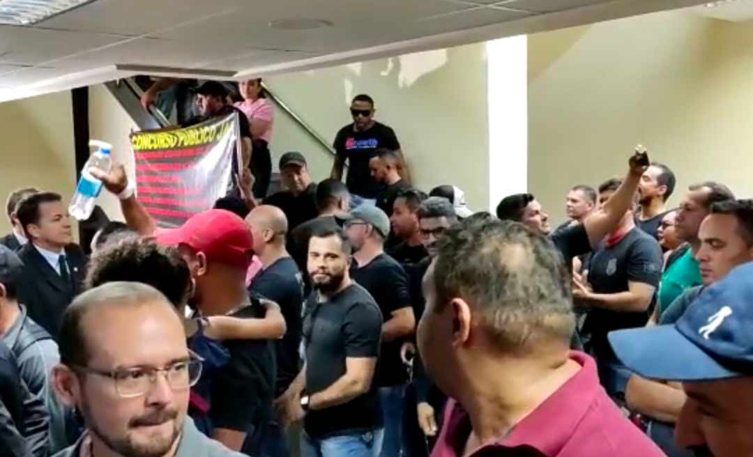 Deputados aprovam PEC que insere agentes socioeducativos temporários na Polícia Penal