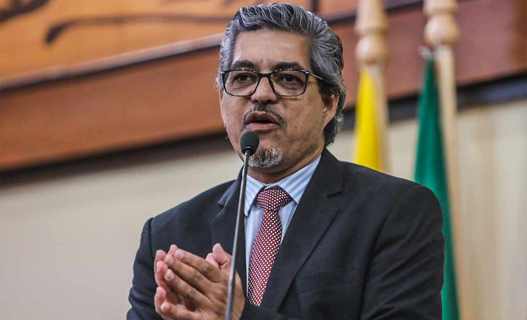 Edvaldo diz que escolas rurais estão sem aulas há quase seis meses por falta de transporte escolar